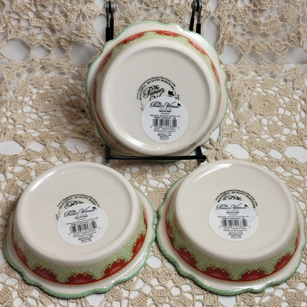 The Pioneer Woman‎ Mini Pie Plate 3pc Set 5in Green Red Joy New Stoneware Dish